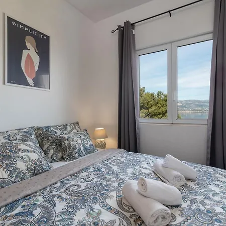 Nostra Апартаменты Трогир