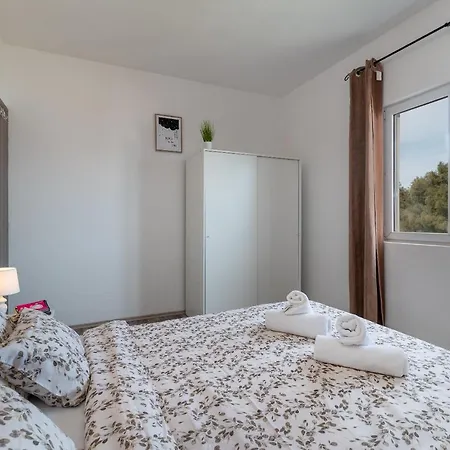 Nostra Апартаменты Трогир