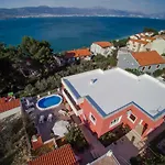 Nostra Apartmán *
