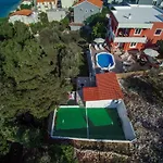 Nostra * Trogir